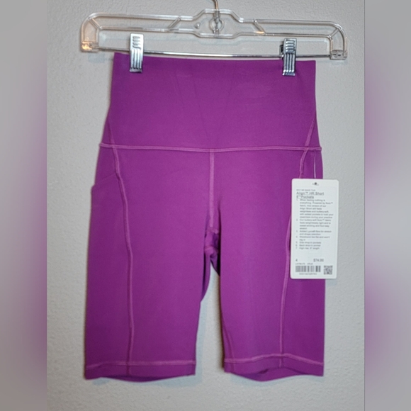​Lululemon NWT Align High Rise Short 8" Vivid Plum Size 4 Nulu Yoga Biker - Picture 2 of 6